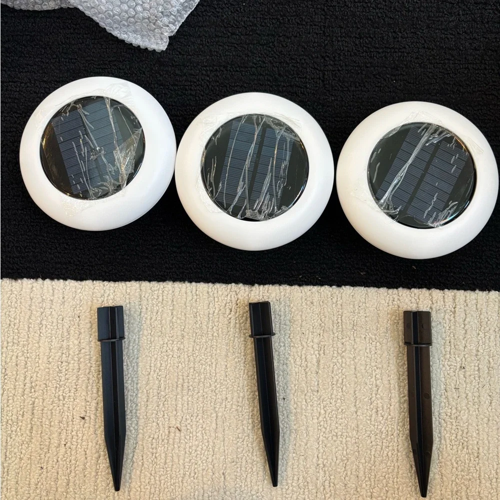 Colorize Solar-Powered Landscape LED Light - Picture 7 of 7